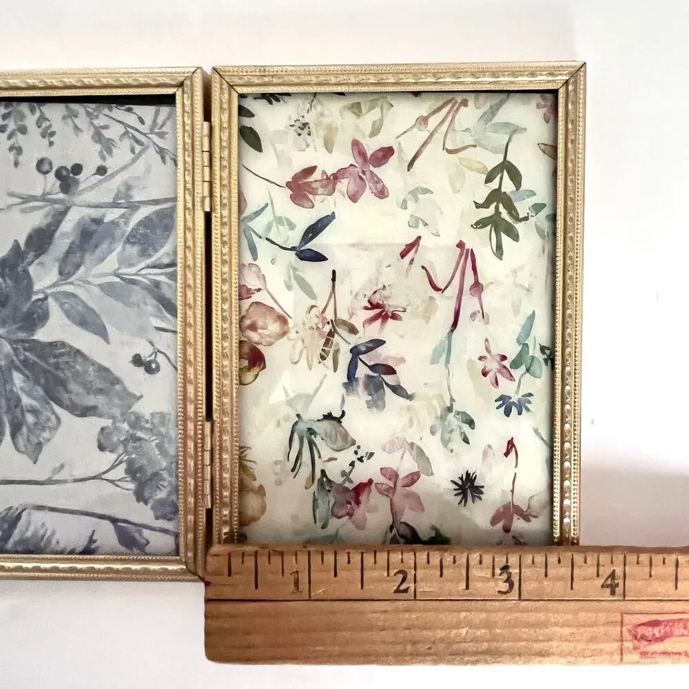 Vintage Gold Brass Tone Metal Tri-Panel Tabletop Picture Frame for 3.5x5